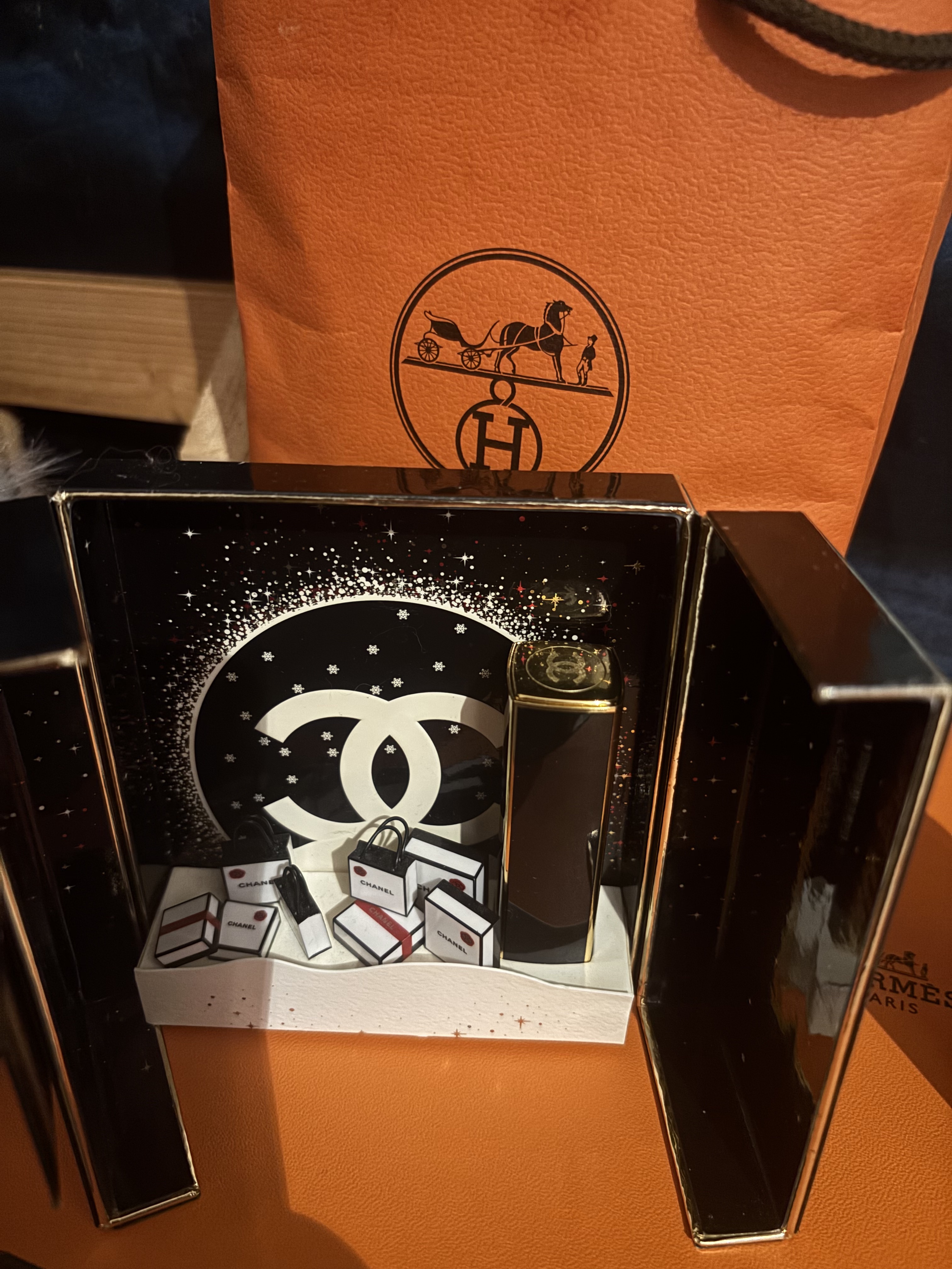 ルージュ アリュール 837 ルージュ スペクタキュレール/CHANEL/口紅を使ったクチコミ（1枚目）