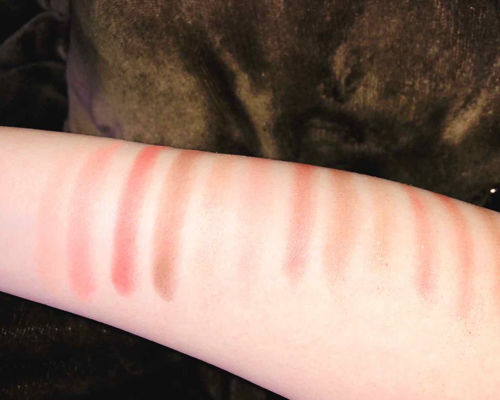 UT シャドウ パレット ミックス フィニッシュ/NYX Professional Makeup/アイシャドウパレットを使ったクチコミ（3枚目）