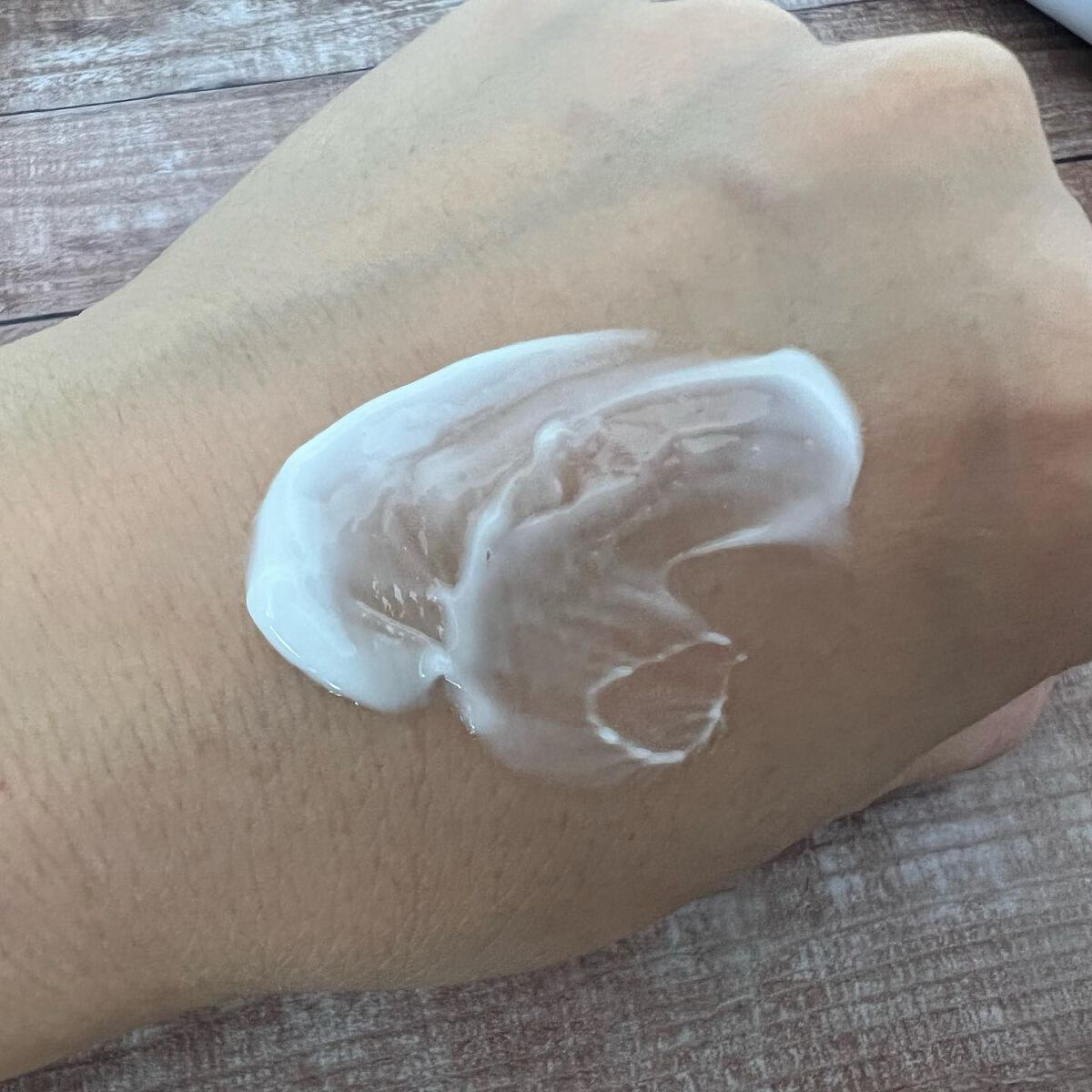 モイスチュア ハンドクリーム/カルテHD/ハンドクリームを使ったクチコミ(4枚目)