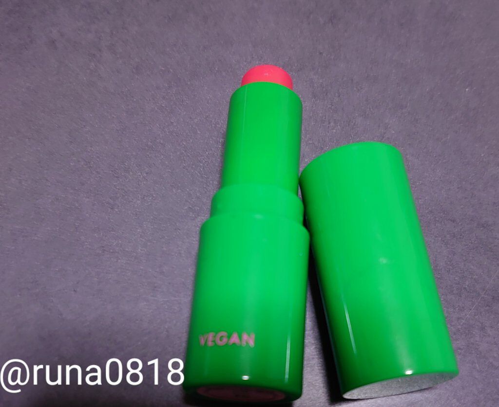 ヴィーガングリーンリップバーム/AMUSE/リップバームを使ったクチコミ（2枚目）