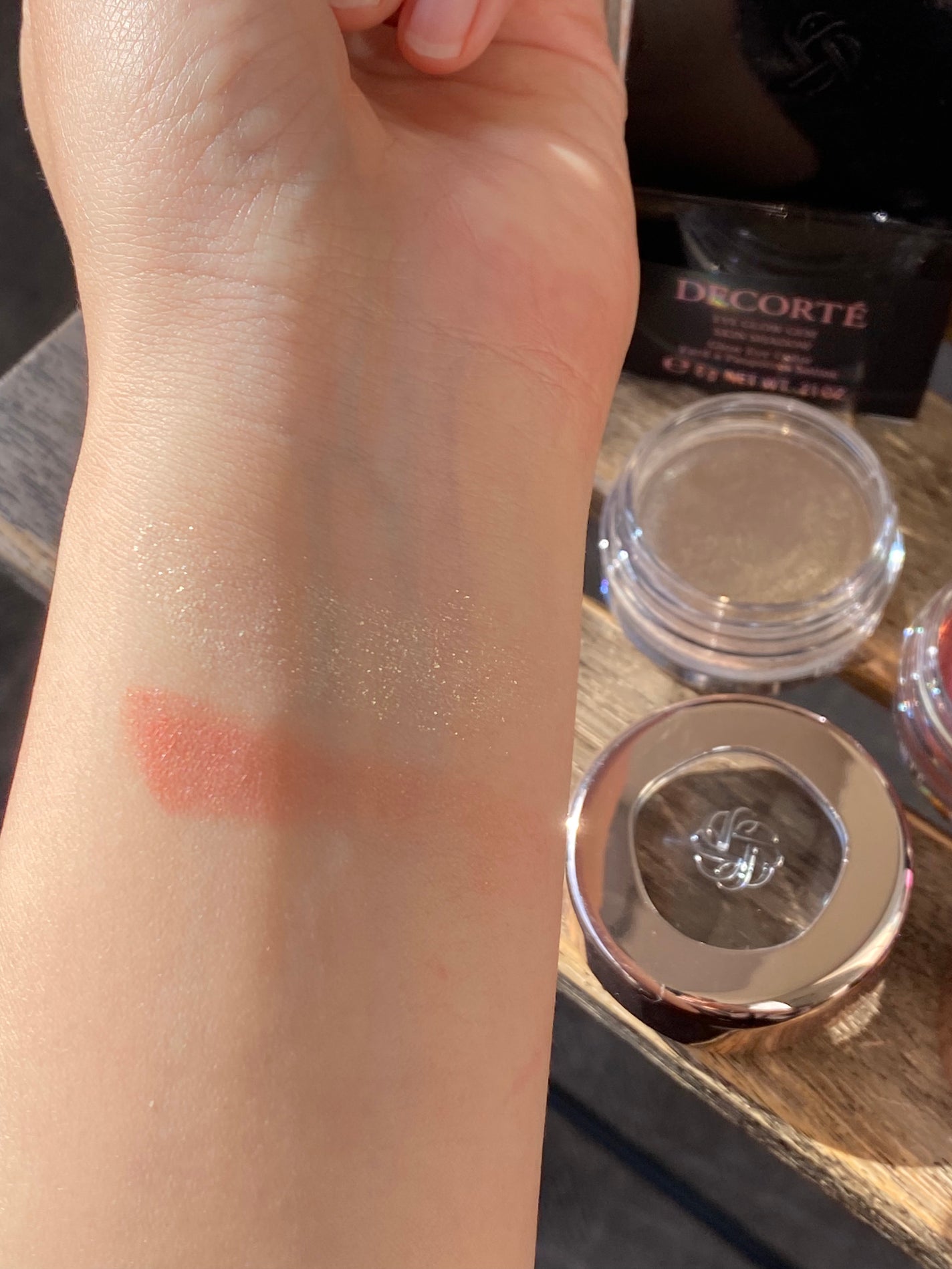 アイグロウジェム スキンシャドウ/DECORTÉ/ジェル・クリームアイシャドウを使ったクチコミ(2枚目)