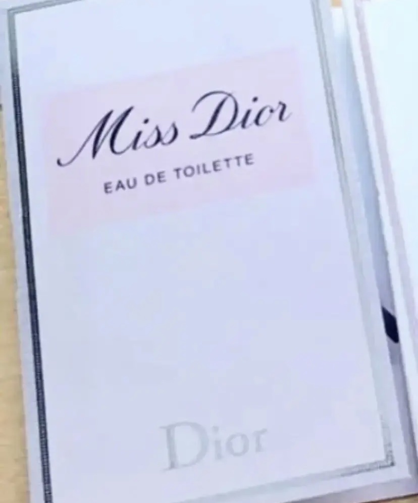 Dior ミス ディオール オードゥ トワレのクチコミ「Dior
ミス ディオール オードゥ トワレ

フローラルトワール、それは幸せの渦のように重な.....」（1枚目）