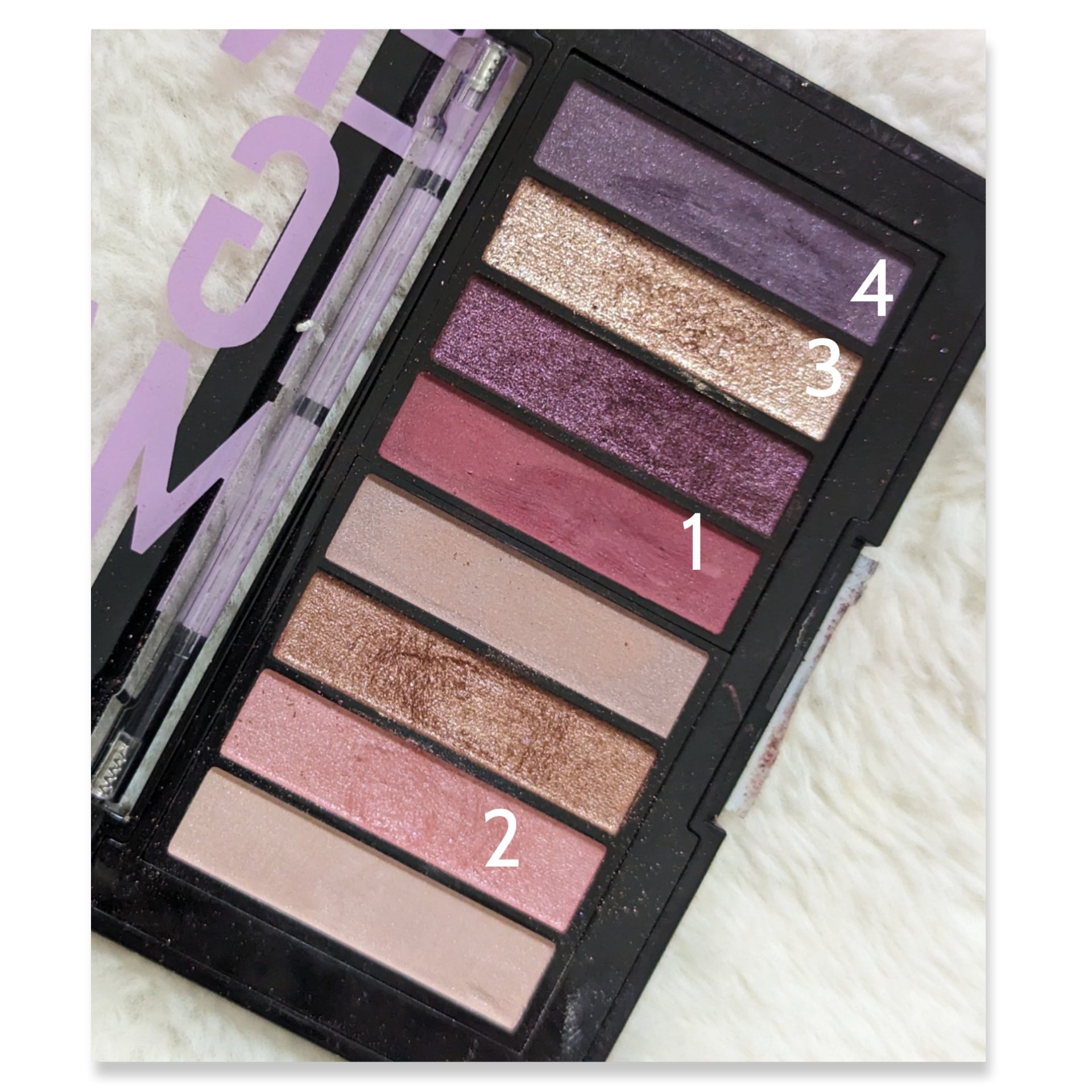 カラーステイ ルックス ブック パレット 920 エニグマ/REVLON/アイシャドウパレットを使ったクチコミ（3枚目）