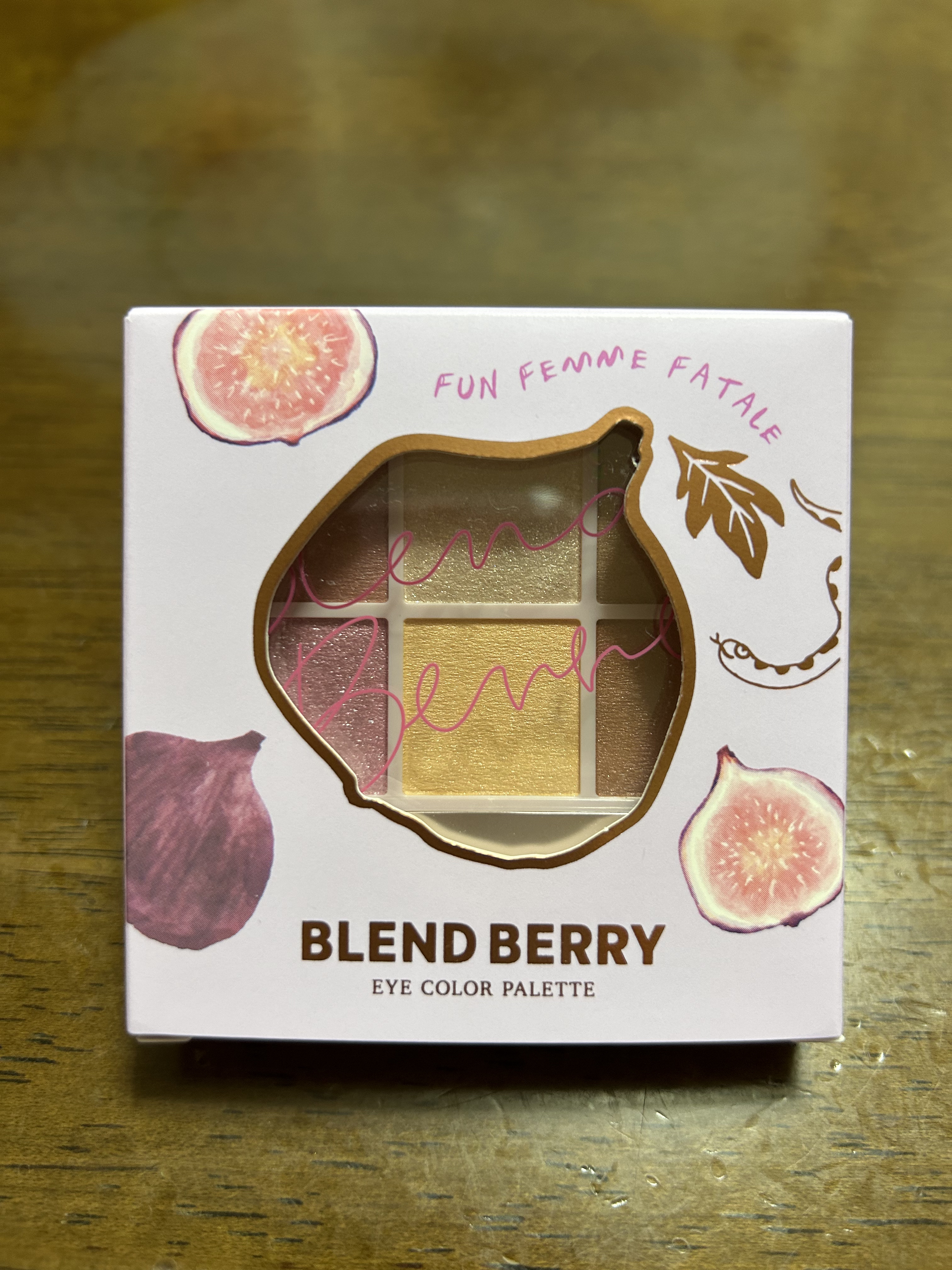 オーラクリエイション 107 フィグ＆スキンモーヴ(限定カラー)/BLEND BERRY/アイシャドウパレットを使ったクチコミ（1枚目）