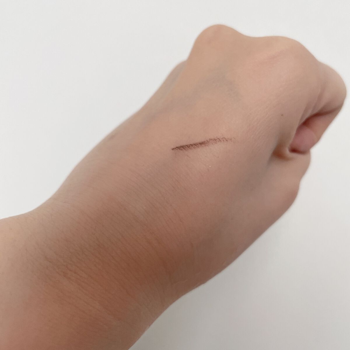 「密着アイライナー」ショート筆リキッド/デジャヴュ/リキッドアイライナーを使ったクチコミ(5枚目)