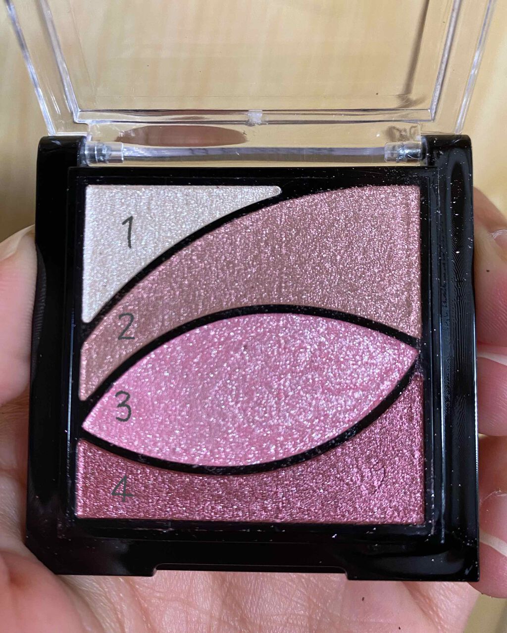 UR GLAM　EYESHADOW PRIMER/U R GLAM/アイシャドウベースを使ったクチコミ（3枚目）