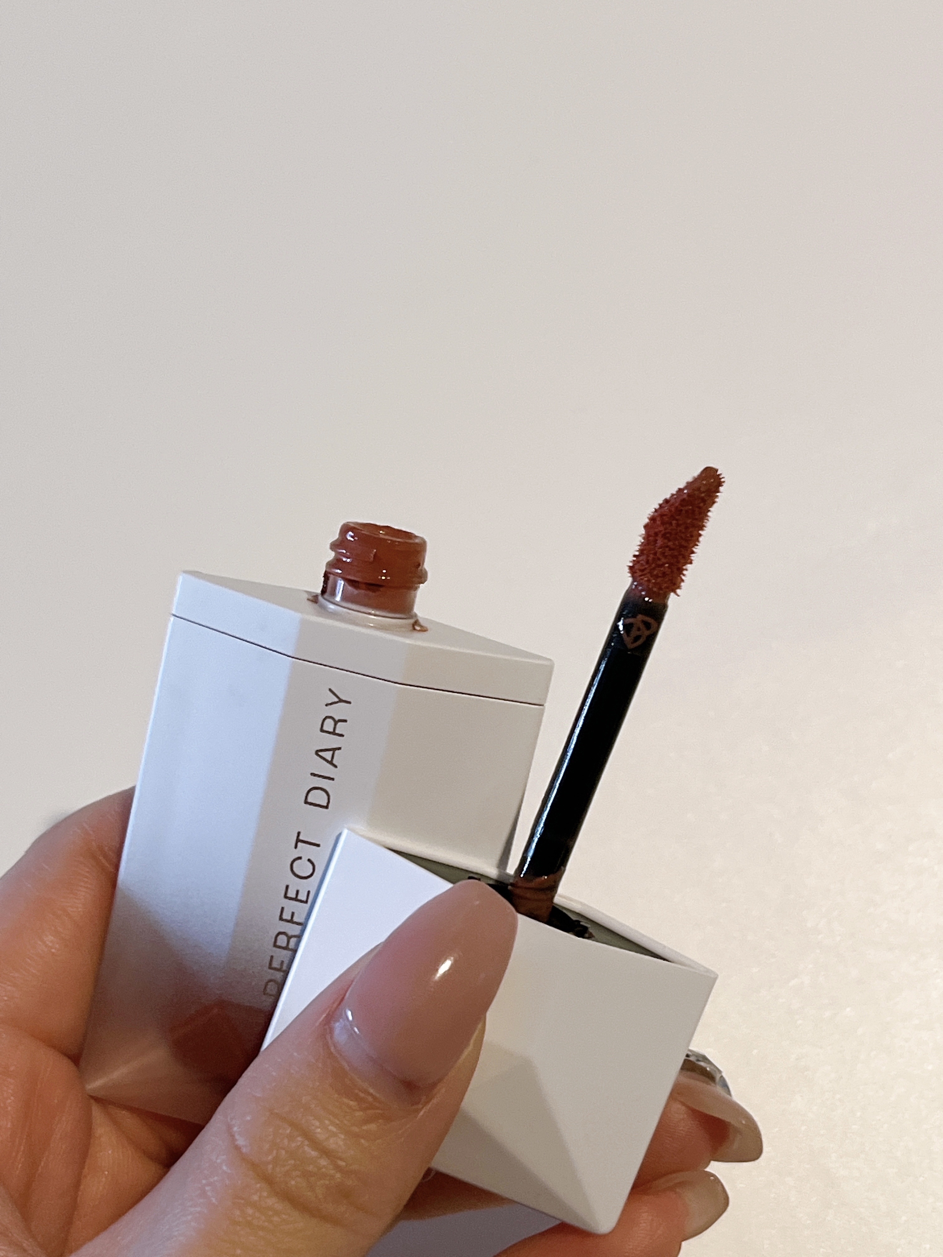 PERFECT DIARY (パーフェクトダイアリー) READ ME フローティングライト リップグロス/PERFECT DIARY/リップグロスを使ったクチコミ（3枚目）