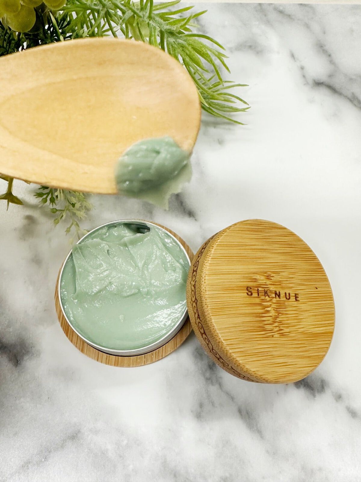 サーモンコラーゲン ハンドクリーム/SIKNUE/ハンドクリームを使ったクチコミ(1枚目)