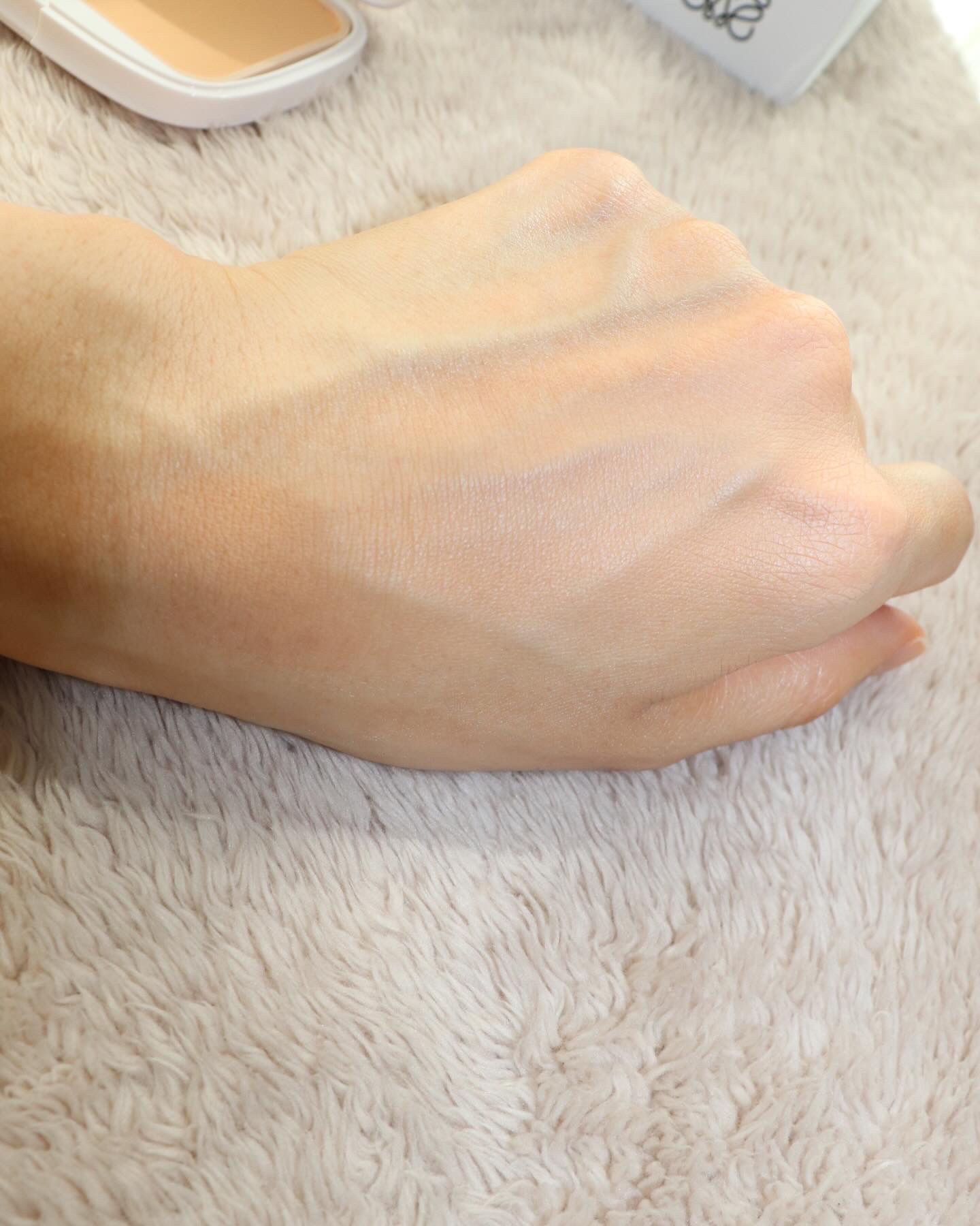 パウダーファンデーション 02 限定セット <スポンジ付き>+専用ケース/media luxe/パウダーファンデーションを使ったクチコミ（3枚目）