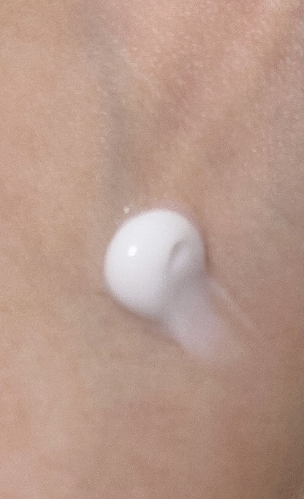 デザイニングチューブ#ヘアクリーム(モイスト) 白桃の香り/ルシードエル/ヘアワックス・クリームを使ったクチコミ（2枚目）