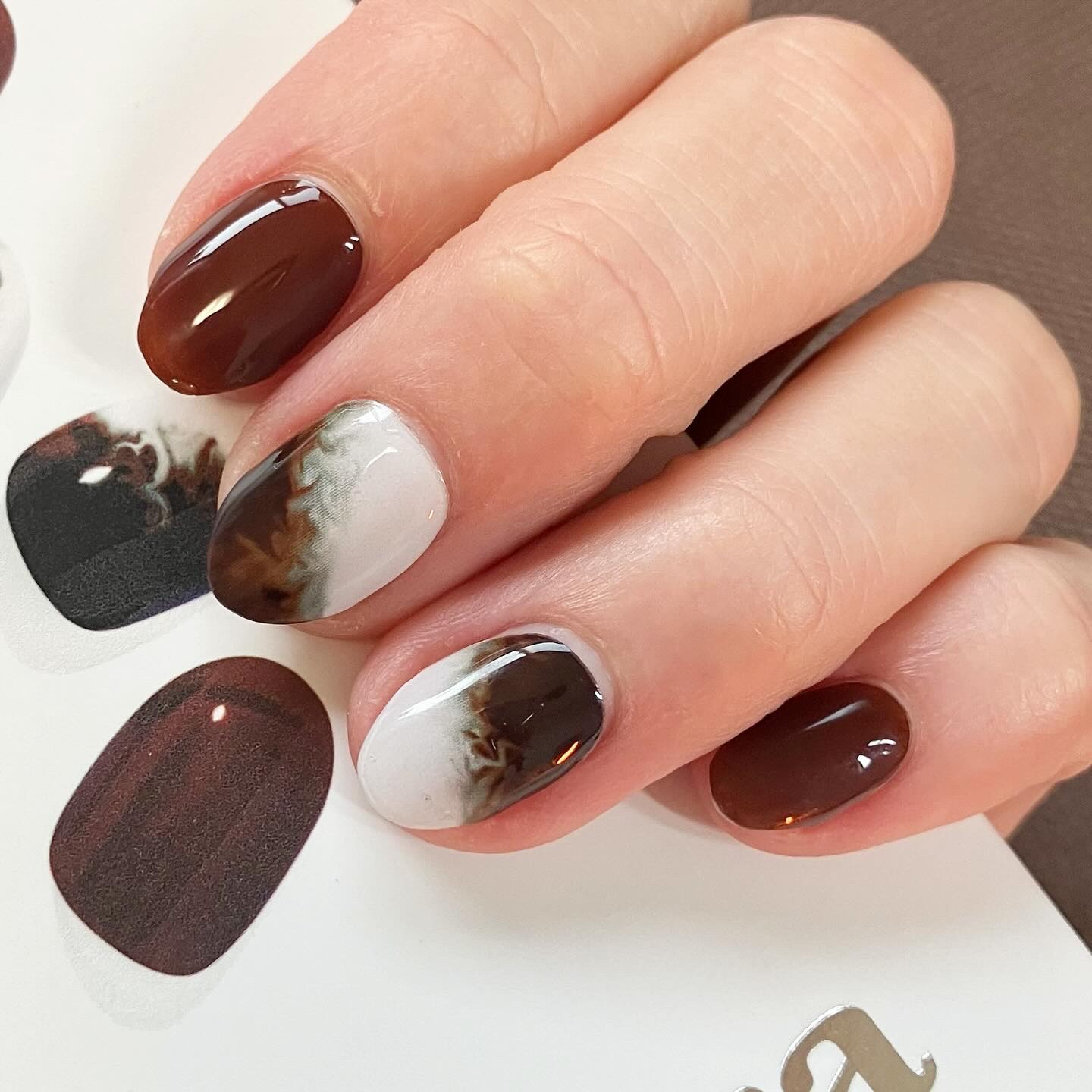 セミキュアジェルネイル（ハンド）/ohora/ネイルシールを使ったクチコミ（2枚目）