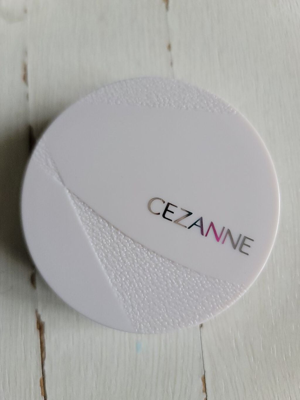 毛穴レスパウダー/CEZANNE/プレストパウダーを使ったクチコミ(2枚目)