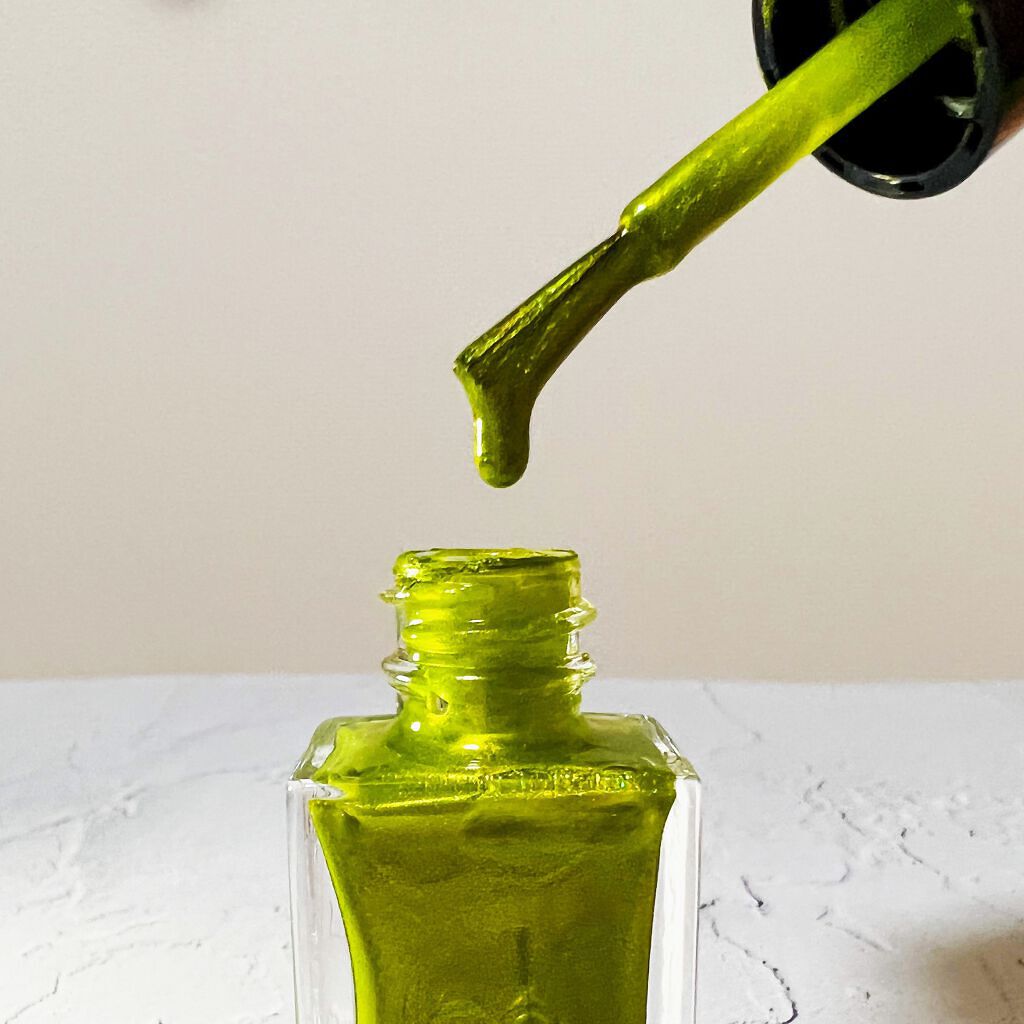 エレガンス ラズル エナメルラッカー/エレガンス ラズル /マニキュアを使ったクチコミ(2枚目)