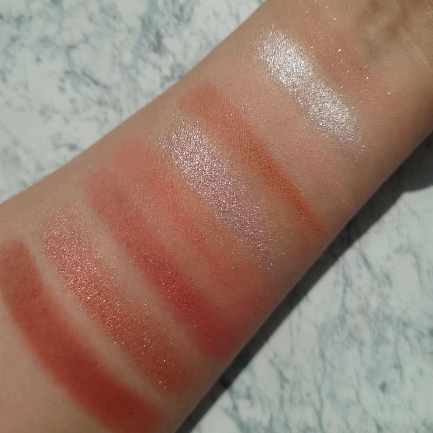 BLUSH Baby/ColourPop/アイシャドウパレットを使ったクチコミ(4枚目)