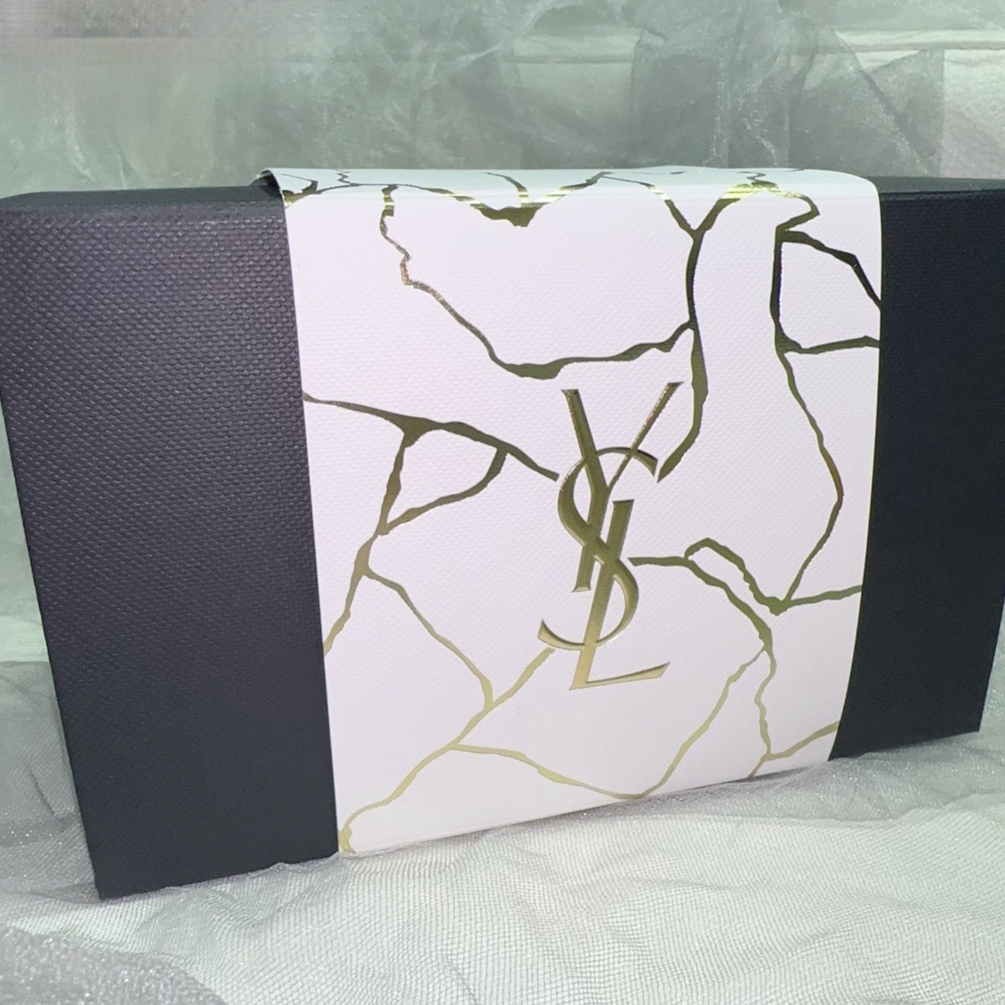 クチュール ミニ クラッチ/YVES SAINT LAURENT BEAUTE/アイシャドウパレットを使ったクチコミ(6枚目)