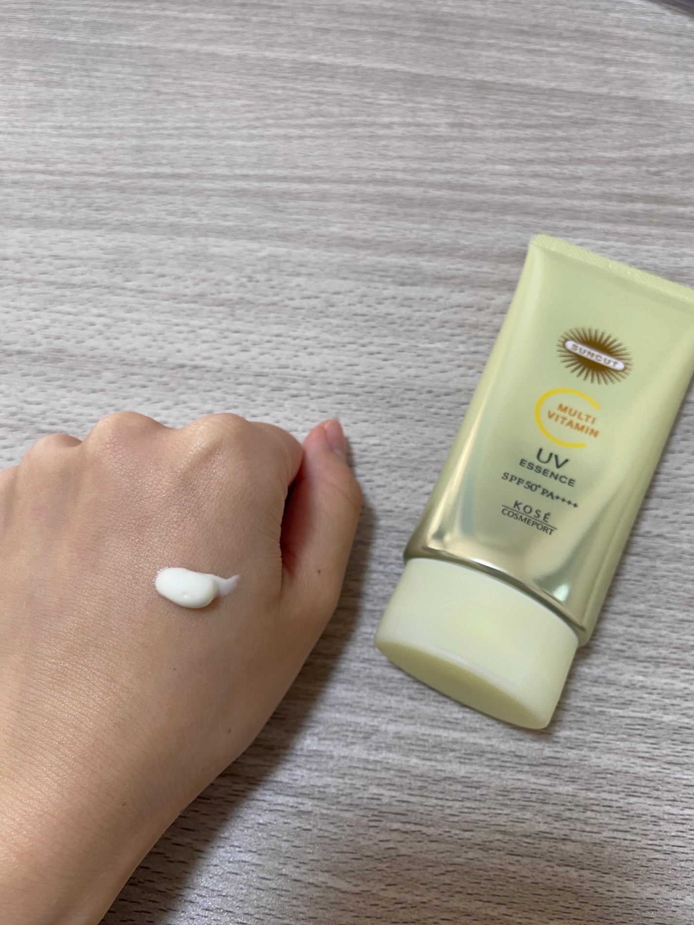 サンカットR マルチビタミンUV エッセンス/サンカット®/日焼け止めクリームを使ったクチコミ(2枚目)