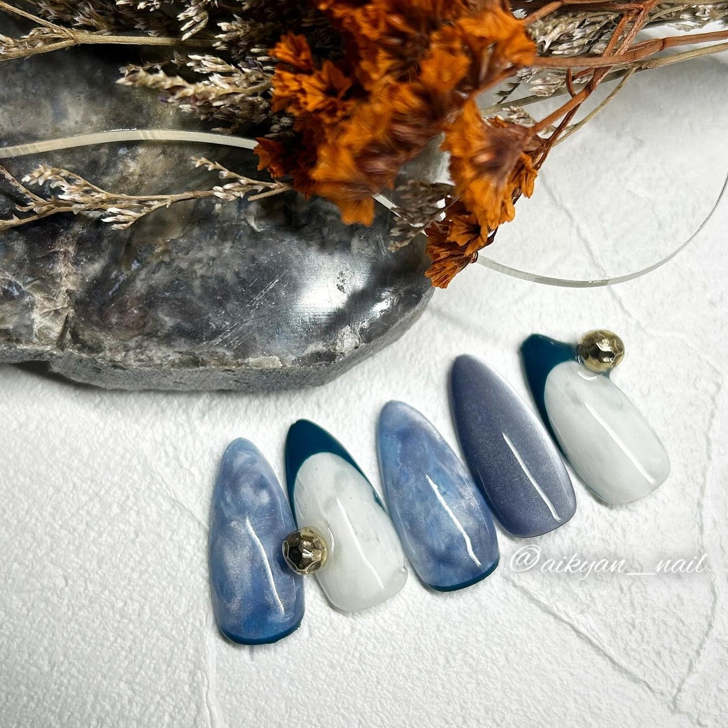 マグネットジェル/emigoro/ジェルネイルを使ったクチコミ(2枚目)