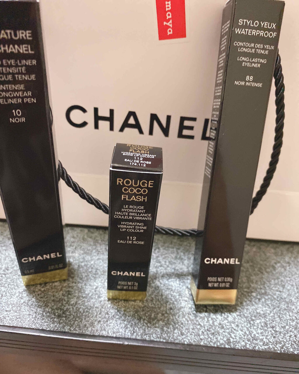 CHANELのアイライナーの口紅❤️

ルージュココフラッシュ112 オードゥローズ
税抜き4000円

シニャチュールドゥシャネル10ヌワールアイライナー
税抜き4300円

スティロユーウォータープルーフ88ヌワールアンダンスアイライナ