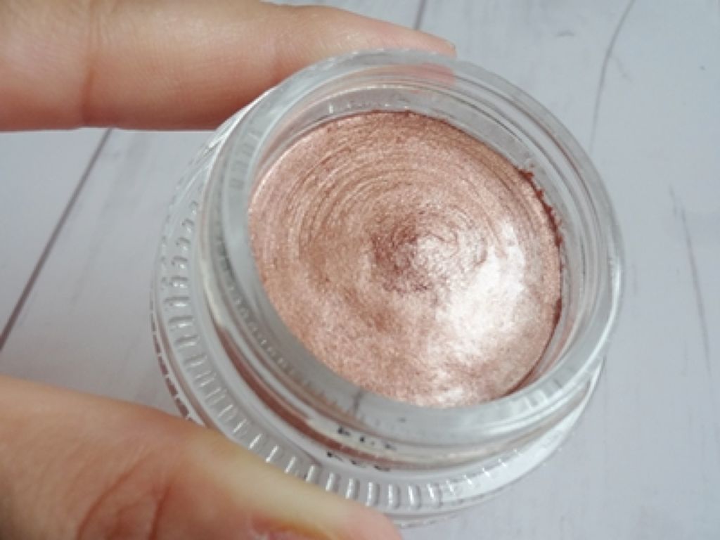 スパークリング ジェム FLASH 01/DAZZSHOP/ジェル・クリームアイシャドウを使ったクチコミ（3枚目）