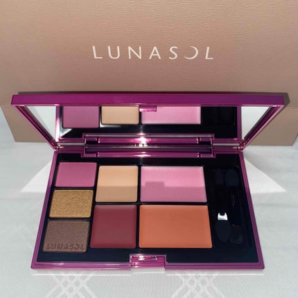 ホリデーフェイバリット2020/LUNASOL/メイクアップキットを使ったクチコミ(1枚目)