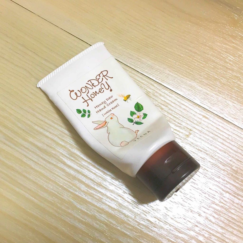 VECUA Honey ワンダーハニー とろとろハンドクリーム ホワイトローズのクチコミ「使い切りです。
若干ピンクがかったクリームというよりジェルっぽい質感で
塗ったあと手がベタベタ.....」（1枚目）