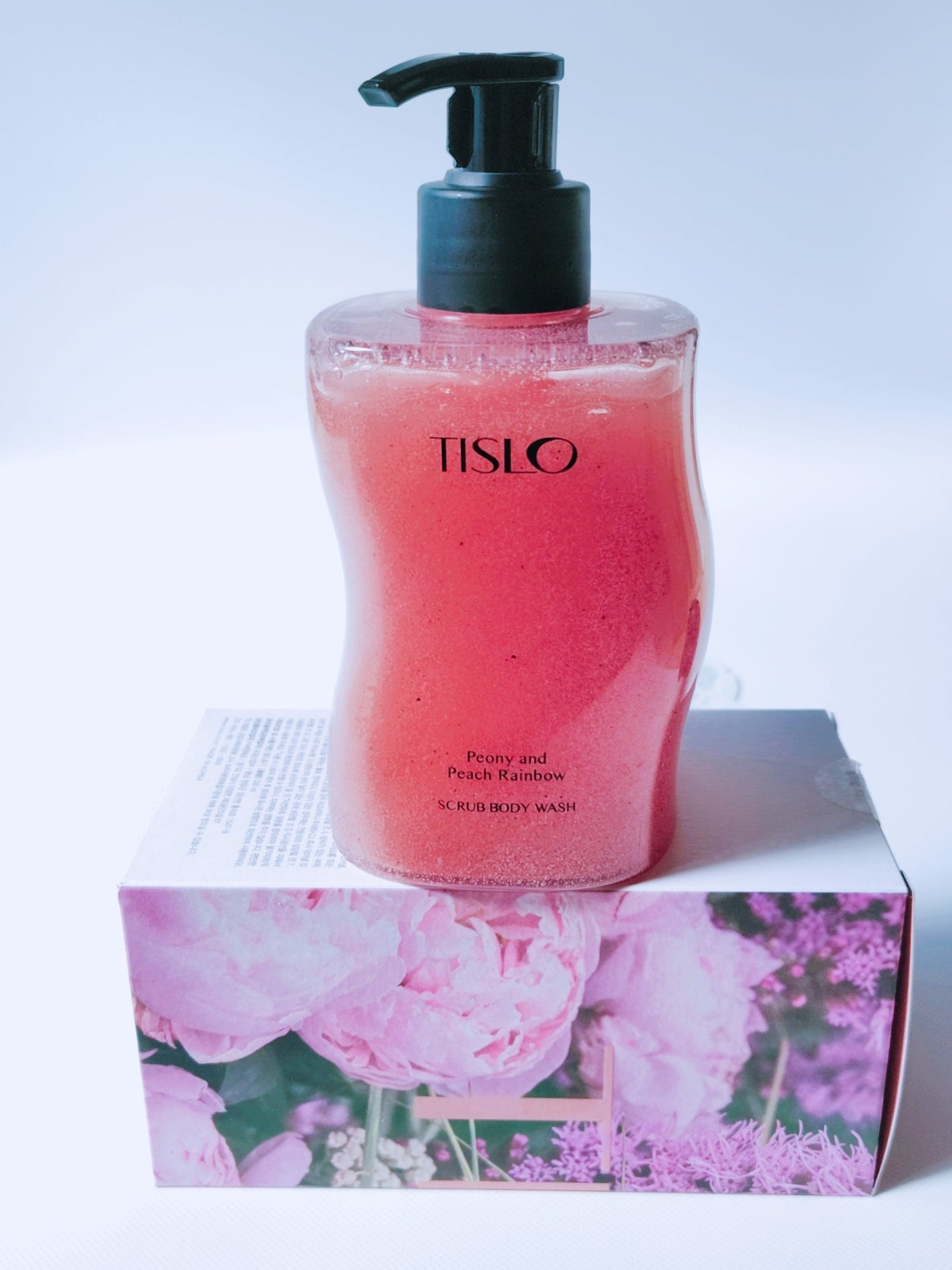 スクラブボディウォッシュ ピオニー&ピーチレインボー/TISLO/ボディソープを使ったクチコミ(1枚目)