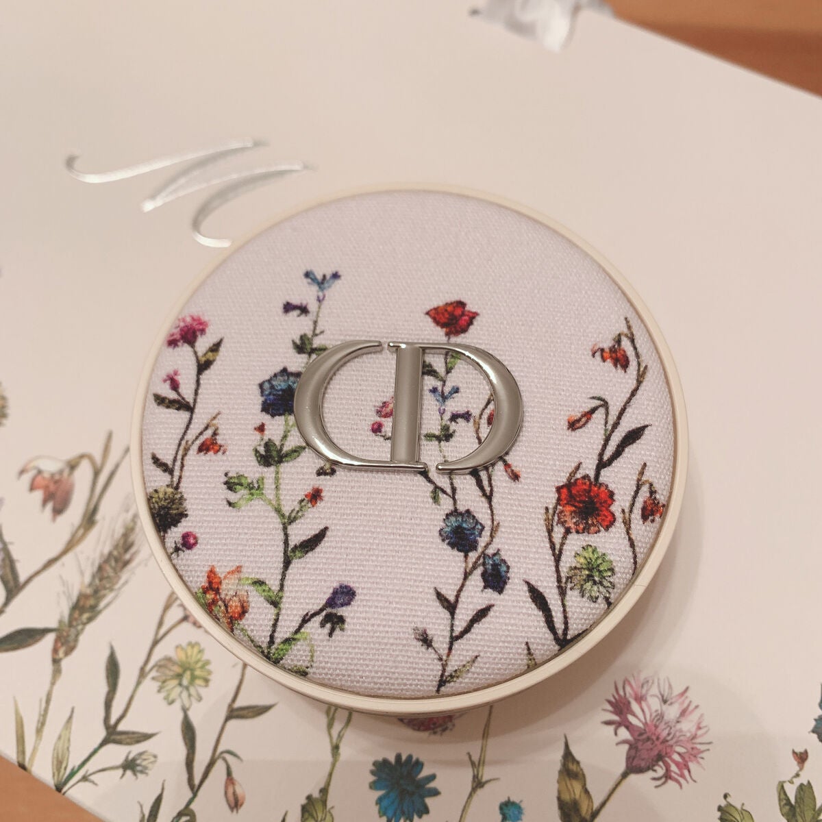 ディオールスキン フォーエヴァー クッション パウダー/Dior/ルースパウダーを使ったクチコミ(1枚目)