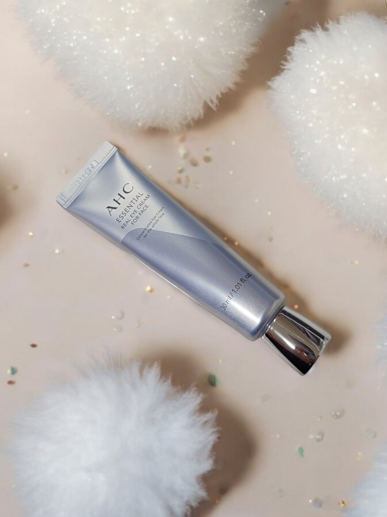 エッセンシャル リアル アイクリーム フォーフェイス/AHC/アイケア・アイクリームを使ったクチコミ（1枚目）