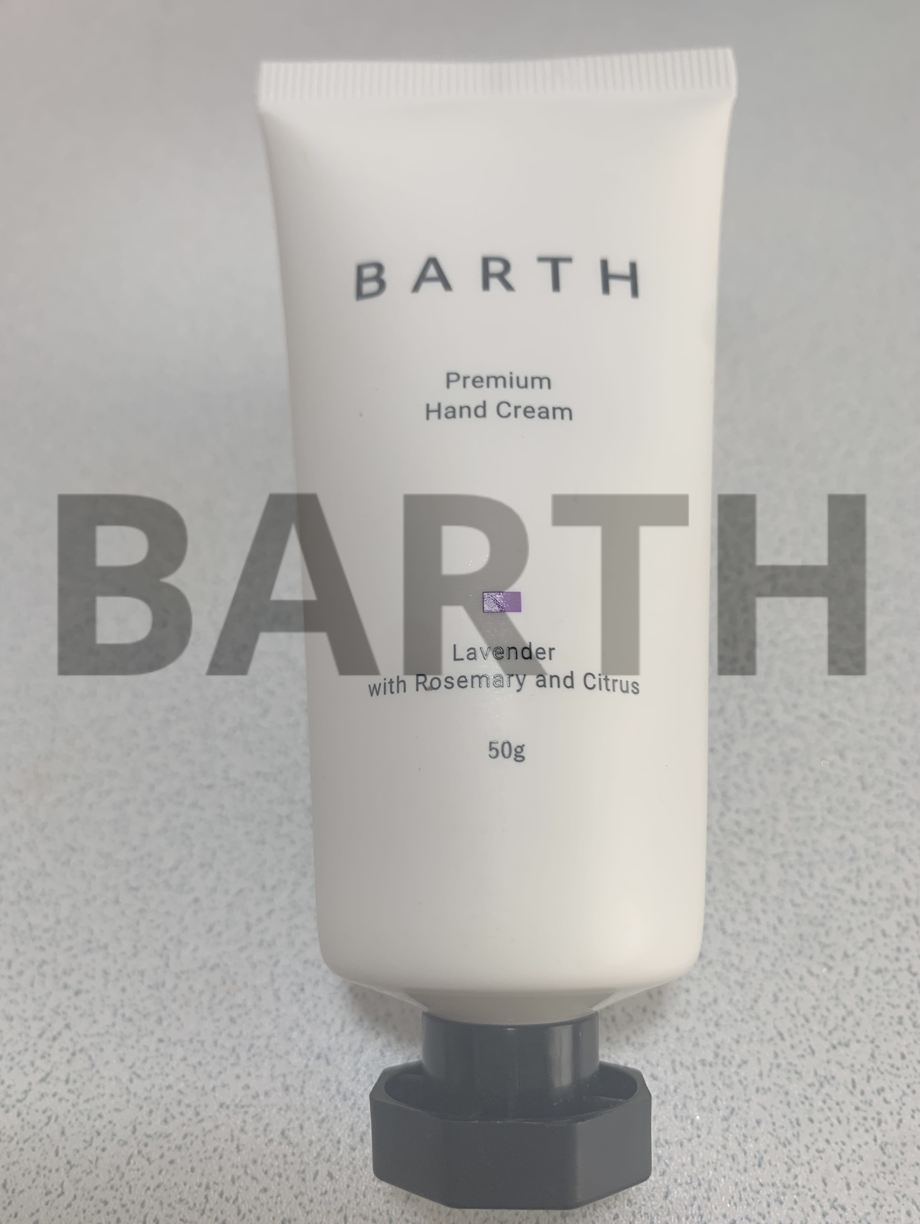 プレミアムハンドクリーム ラベンター/BARTH/ハンドクリームを使ったクチコミ（1枚目）