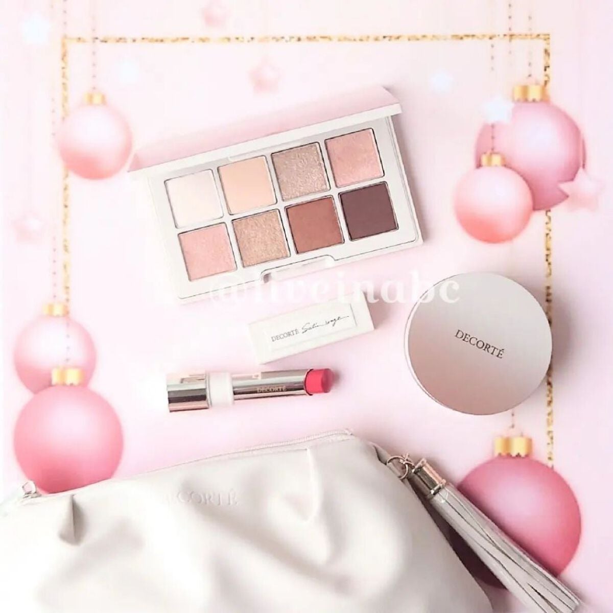 メイクアップ コレクション 2022 /DECORTÉ/メイクアップキットを使ったクチコミ(1枚目)