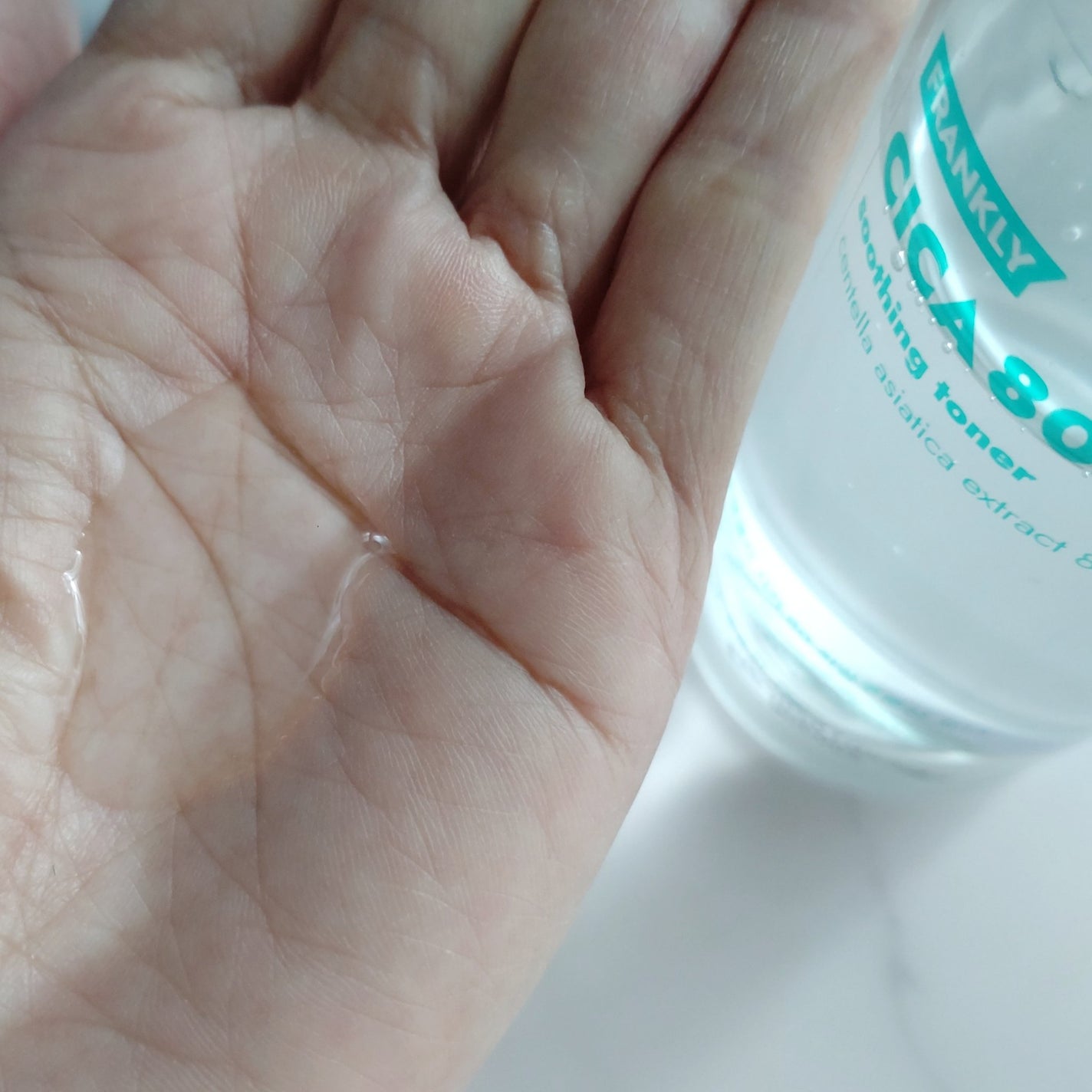 シカ80%ヒアルロン酸トナー/Frankly/化粧水を使ったクチコミ(2枚目)