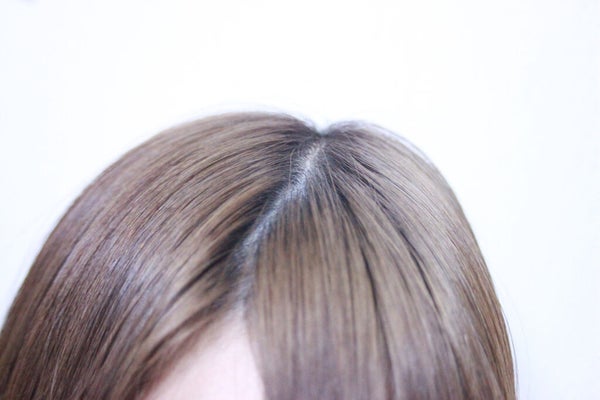 髪のベタつきを解消する方法|おすすめシャンプー&すぐベタつきをとるドライシャンプー20選