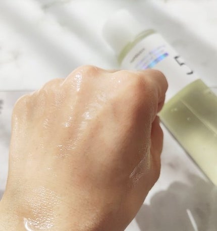 5番 白玉グルタチオンCエッセンシャルトナー/numbuzin/化粧水を使ったクチコミ(5枚目)