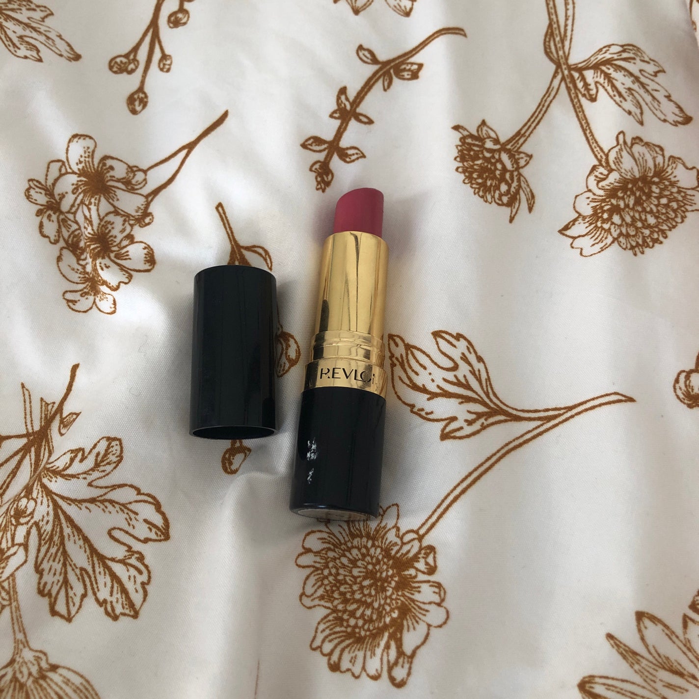 あっこ on LIPS 「レプロン スーパーラストラスリップスティック 105ぼぼ見た目..」(1枚目)