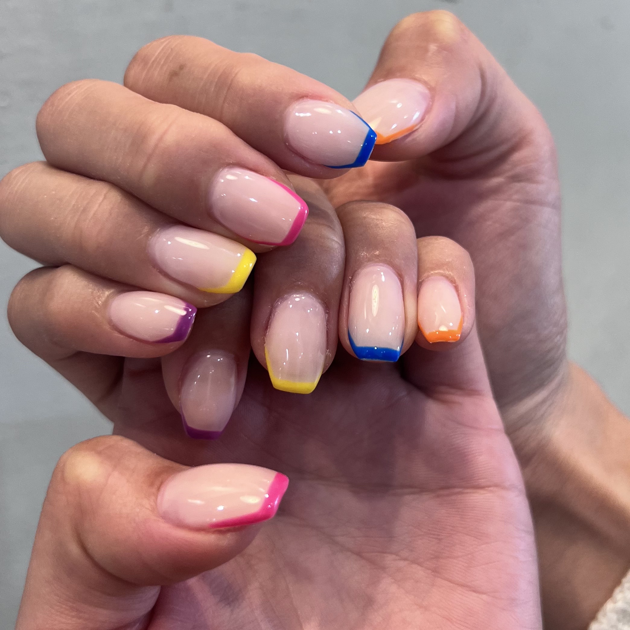 #お洒落ネイル,#トレンドネイル,#海外ネイル,#トレンドネイル,#秋ネイル,#マグネットネイル,#ハロウィンネイルのネイルデザイン