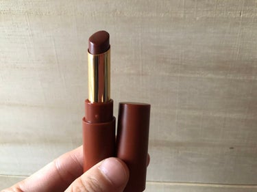 ettusais リップエディション(ティントルージュ)のクチコミ「ブルベ向けブラウンリップ💄

長年ブラウン系を欲しかったにも関わらず
似合わなそうとなかなか挑.....」（1枚目）