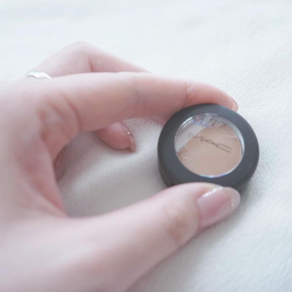 パウダー キス アイシャドウ ワット クラウト！/M・A・C/単色アイシャドウを使ったクチコミ（1枚目）