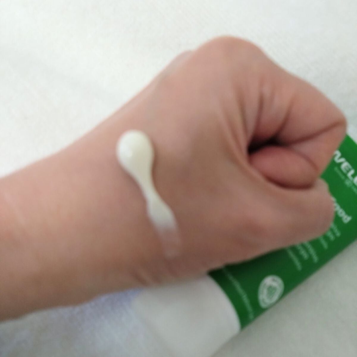 スキンフード /WELEDA/ボディクリームを使ったクチコミ(2枚目)