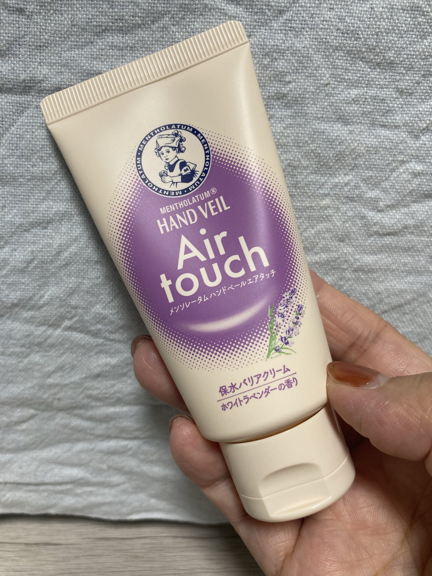 ハンドベールエアタッチ レモンフラワーの香り/メンソレータム/ハンドクリームを使ったクチコミ(3枚目)