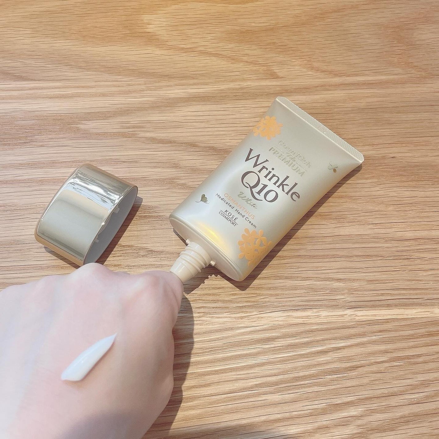 コエンリッチ ザ プレミアム  薬用リンクルホワイト ハンドクリーム  金木犀の香り 【医薬部外品】/コエンリッチQ10/ハンドクリームを使ったクチコミ(2枚目)