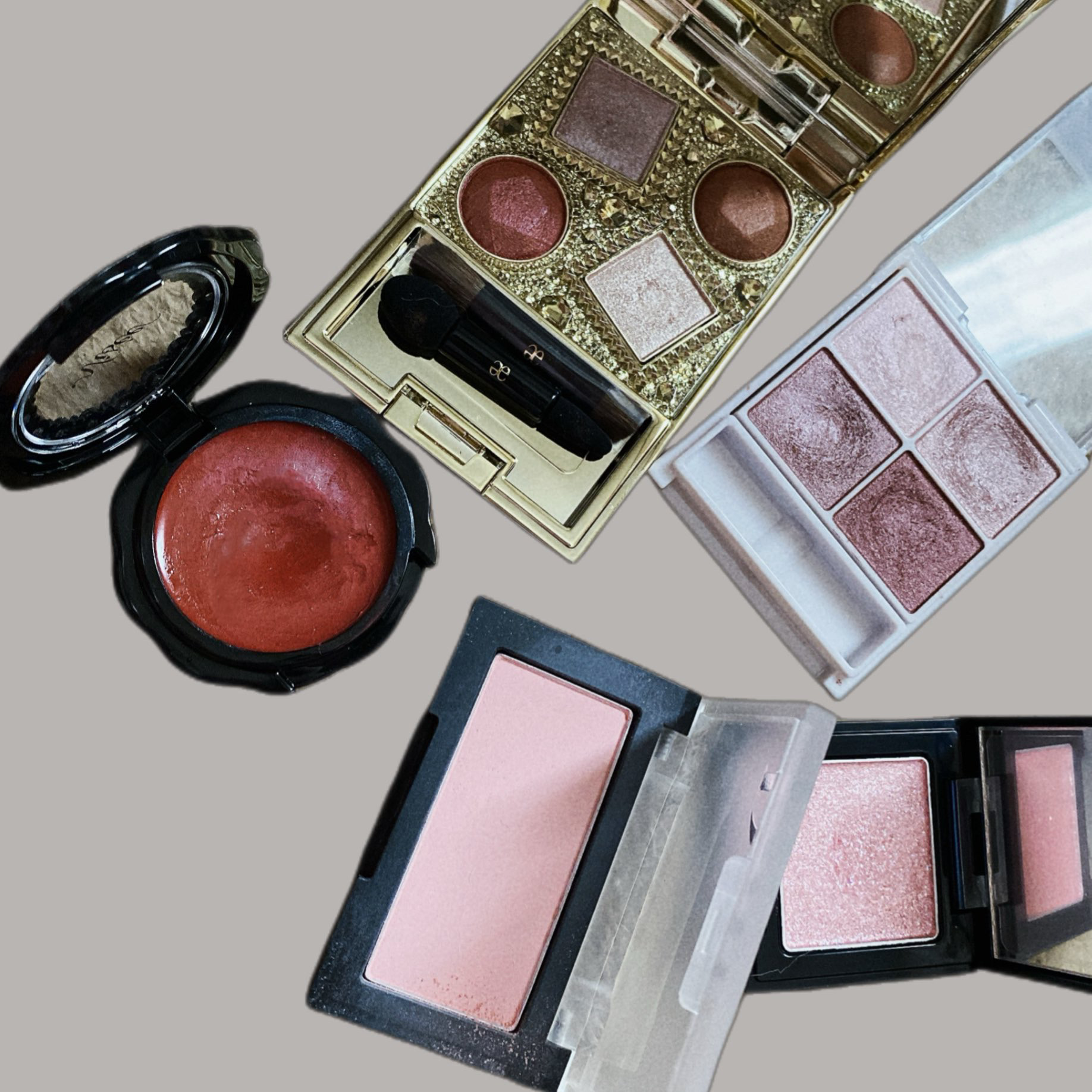 エレガンス ヌーヴェル アイズ/Elégance/アイシャドウパレットを使ったクチコミ（3枚目）