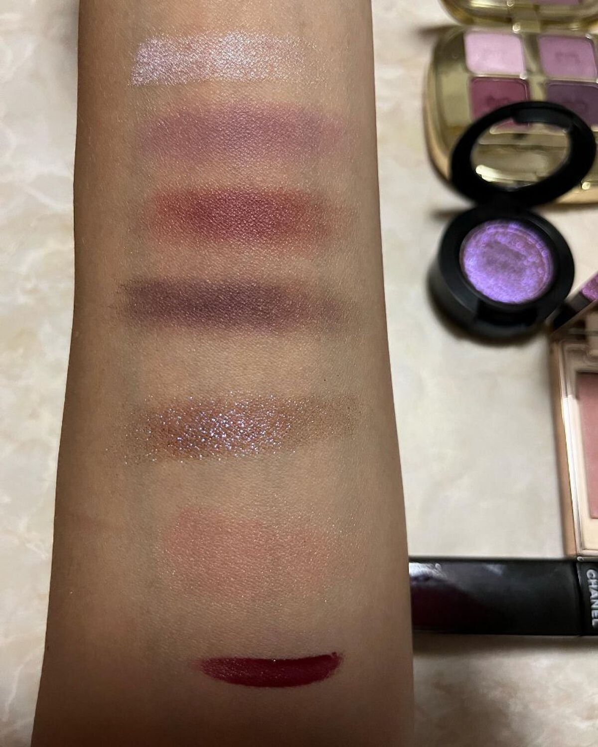 ダズルシャドウ/M・A・C/単色アイシャドウを使ったクチコミ(2枚目)