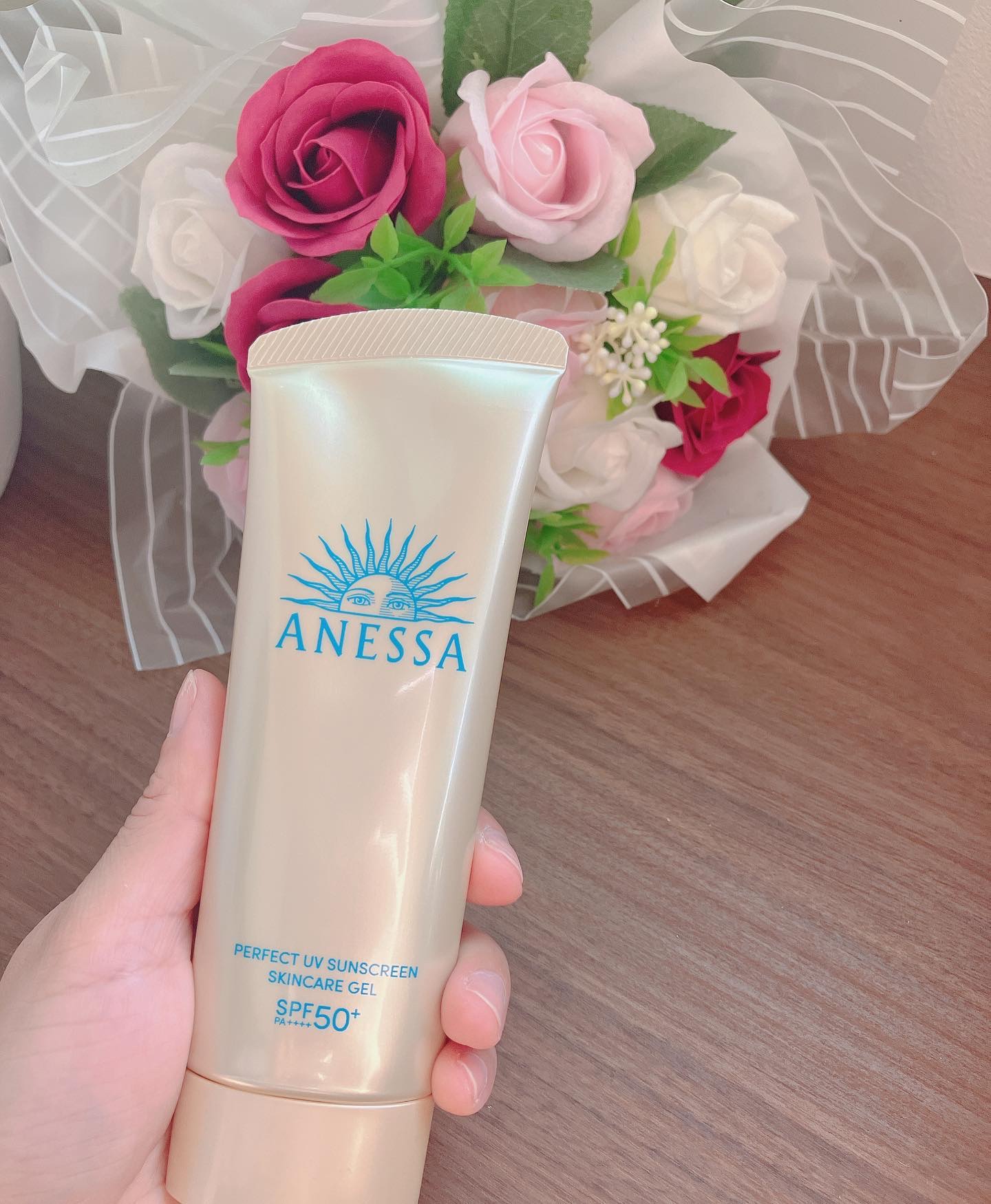 アネッサ　スキンセラム<医薬部外品>/アネッサ/フェイスクリームを使ったクチコミ（2枚目）