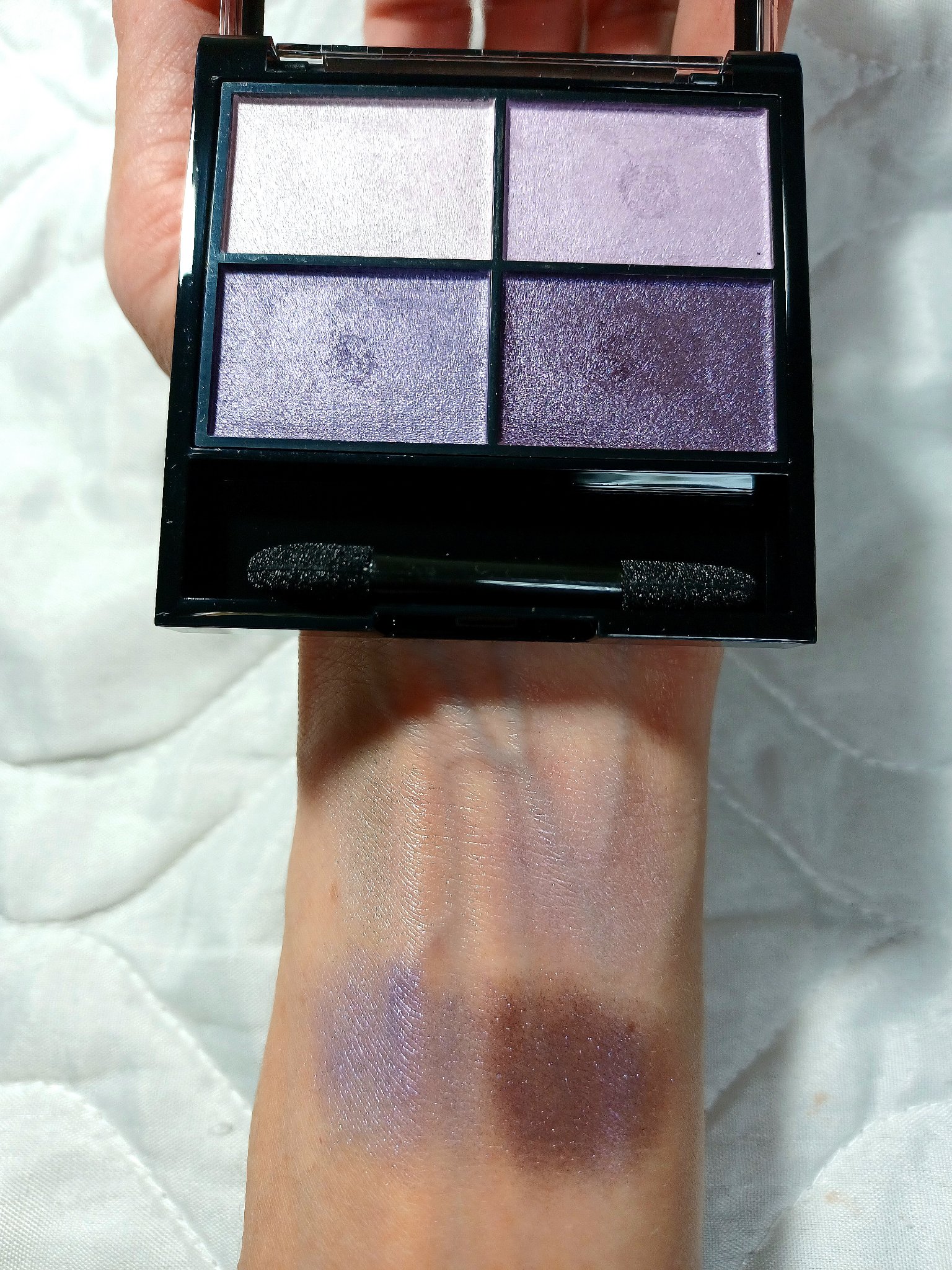 レブロン カラーステイ デイ トゥ ナイト アイシャドウ クアッド/REVLON/アイシャドウパレットを使ったクチコミ（3枚目）