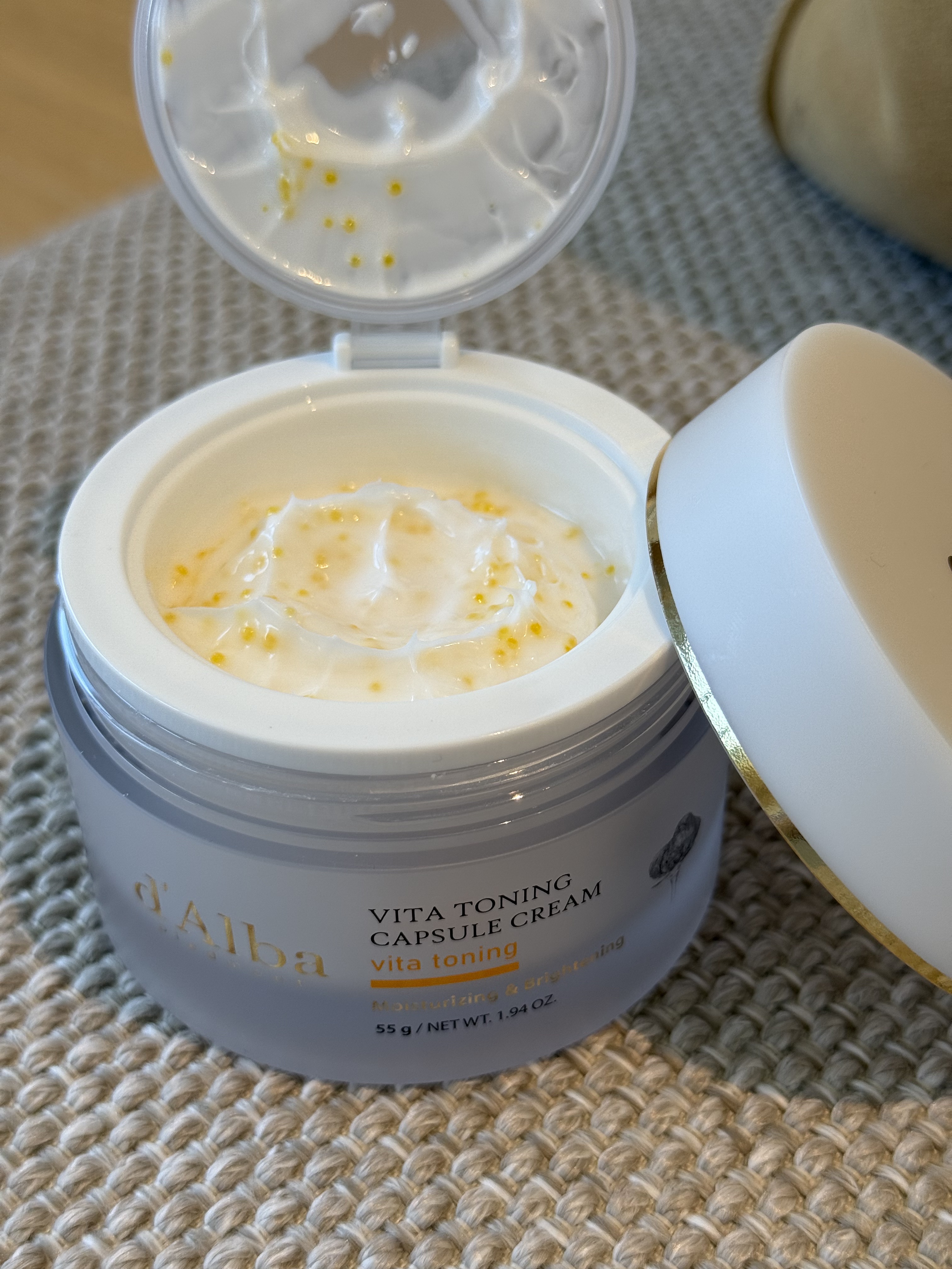 ビタトーニングカプセルクリーム/ダルバ/フェイスクリームを使ったクチコミ（2枚目）