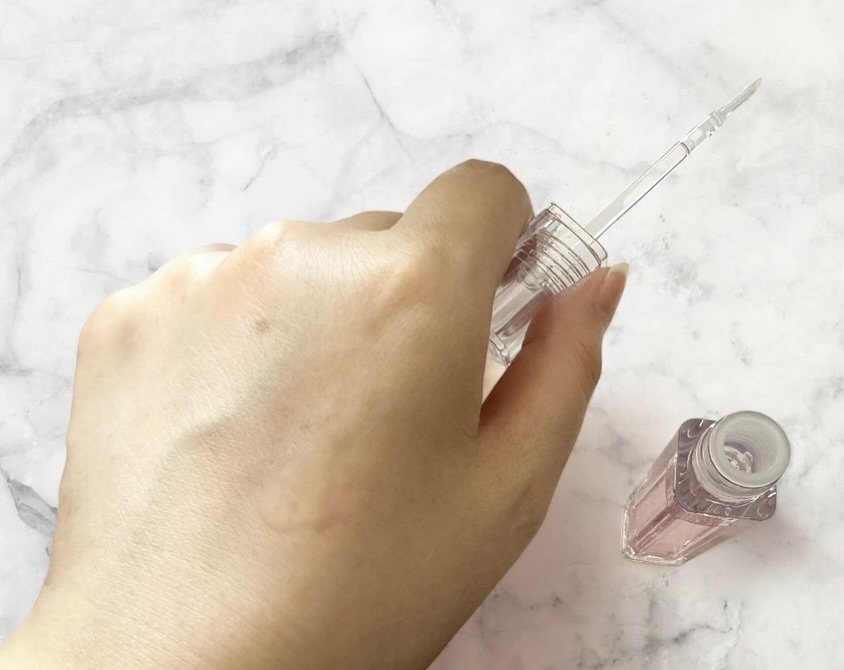 ラビューム ボリュームリップセラム/Luvum/リップグロスを使ったクチコミ（3枚目）