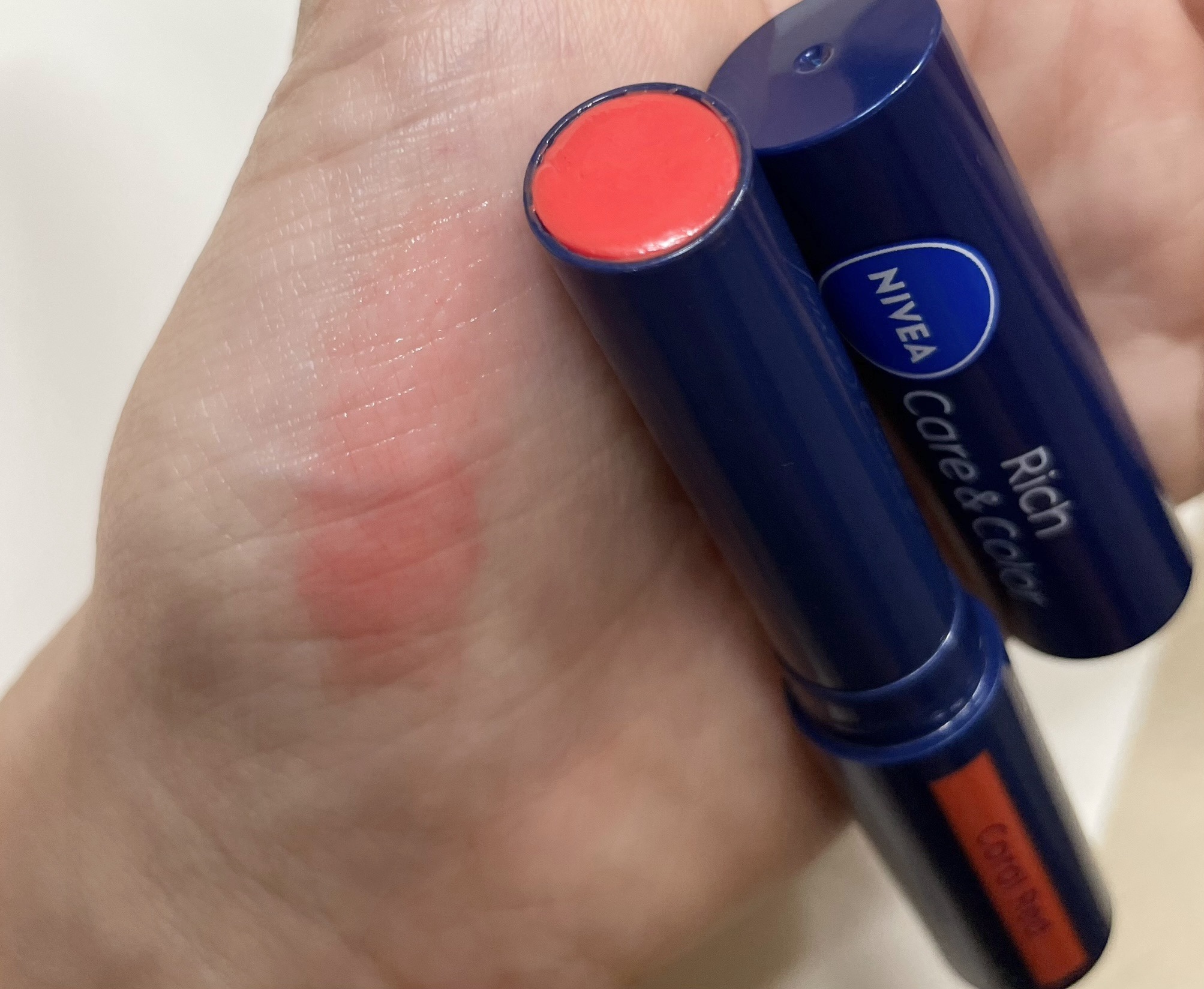 ニベア リッチケア＆カラーリップ/ニベア/リップクリームを使ったクチコミ（2枚目）