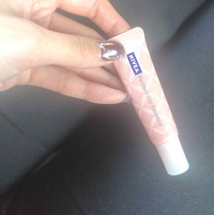 ナチュラルカラーリップ パーフェクトエッセンス/ニベア/リップケアを使ったクチコミ(1枚目)