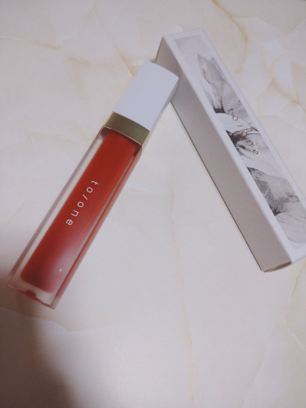 トーン ペタル エッセンス カラー バター/to/one/リップグロスを使ったクチコミ(1枚目)