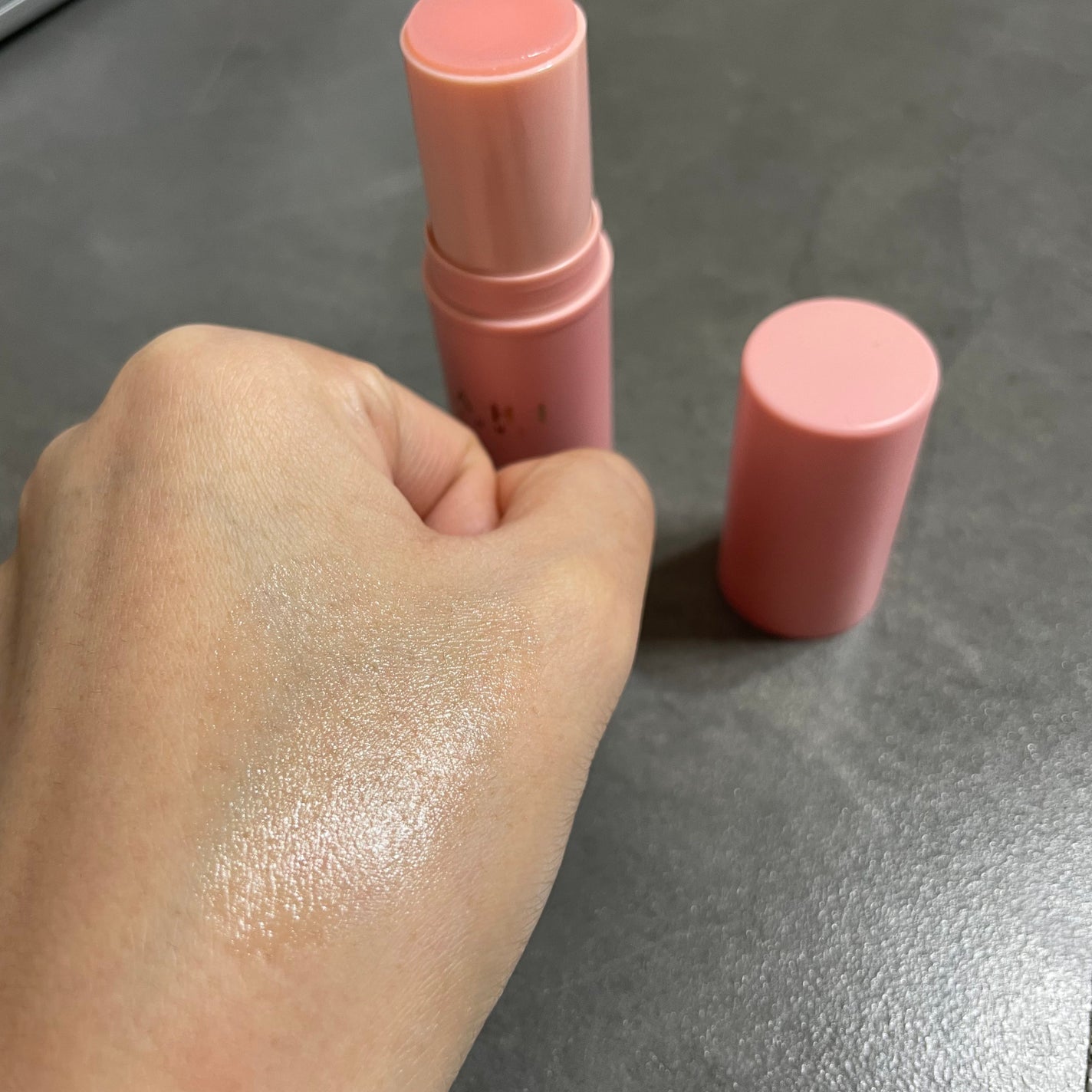 WRバウンス マルチバーム/KAHI/フェイスバームを使ったクチコミ(3枚目)